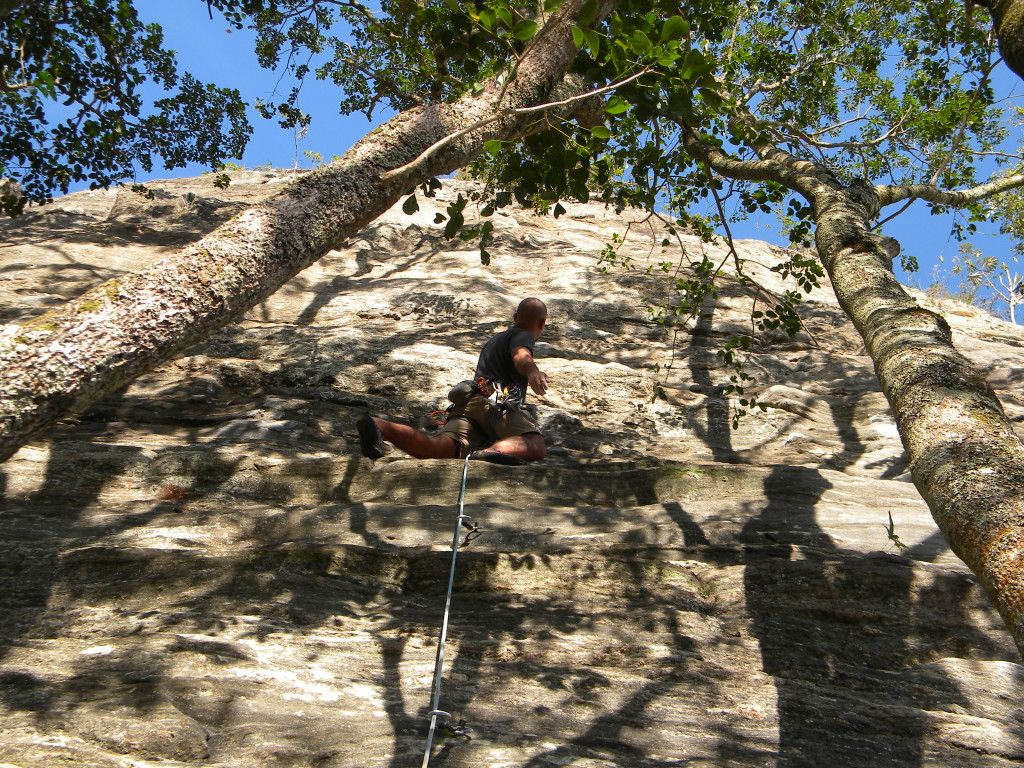 Eu escalando a via Lamúrias de um Corinthiano, VIIb