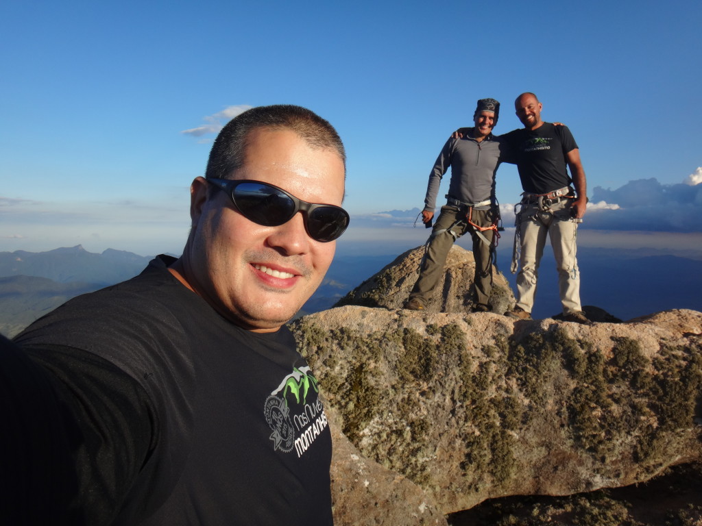 Cume do Pico Maior, Piazada do Nas Nuvens sempre juntos.