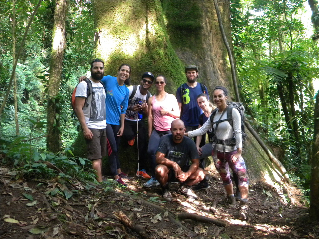 Na subida para o Camapuan. Diego, Gabi, Padilha, Camila, Chico, Sabrina, Michelle e Natan