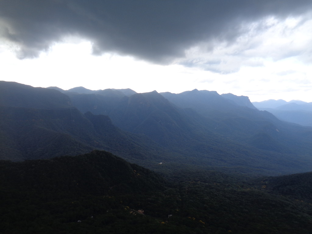 Tempo fechando de vez, daqui pra frente não deu mais para tirar nenhuma foto.