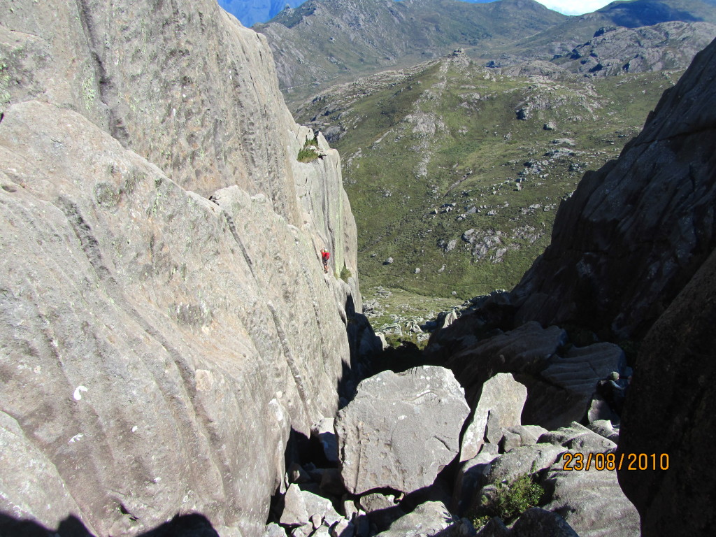 Neto fotografando nossa escalada.