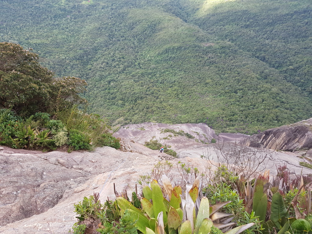 Michelle escalando a 10° enfiada