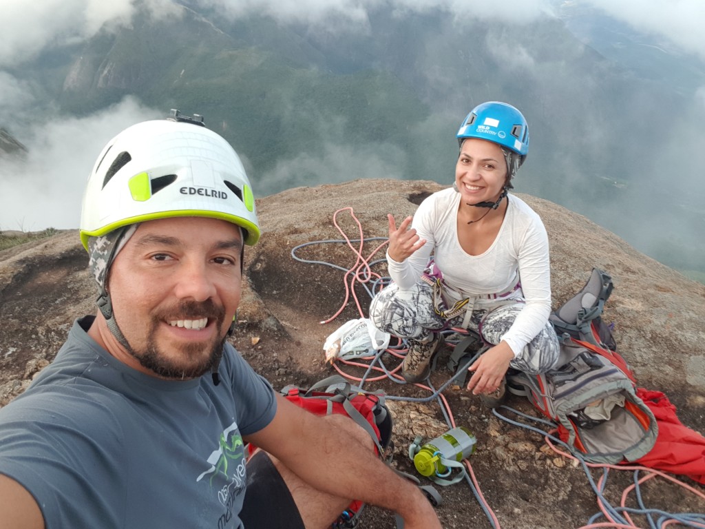 Final da escalada no cume do Pico Maior