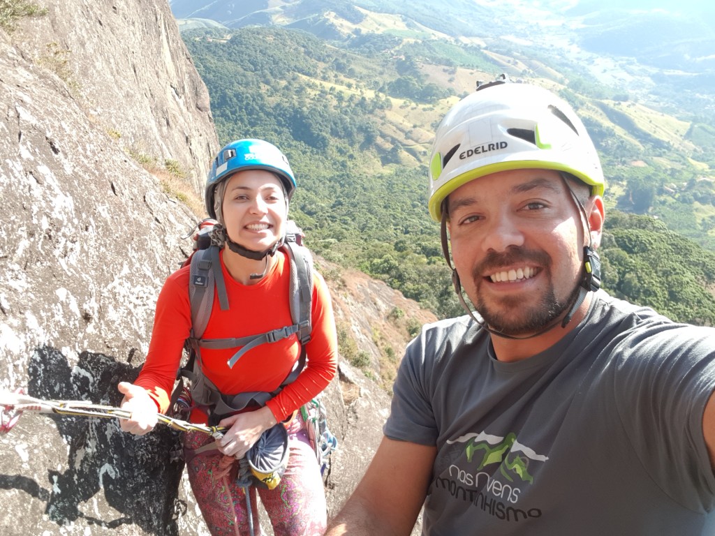 Bora para a enfiada do crux.