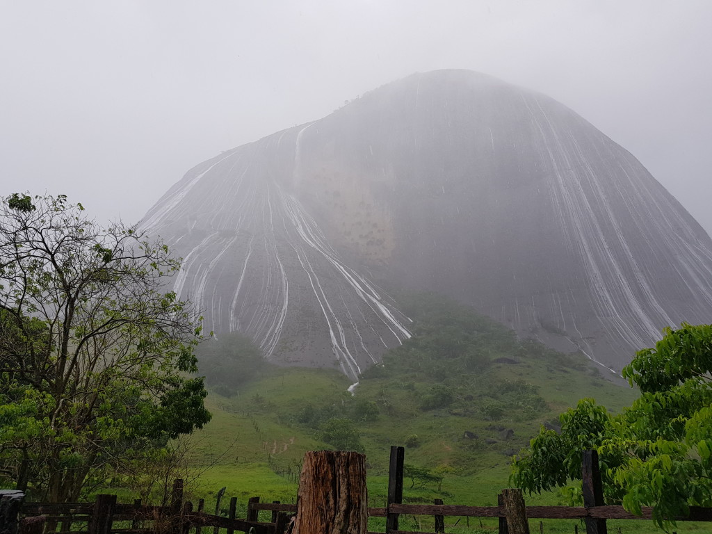 Conseguimos sair da pedra um pouco antes dessa chuva.