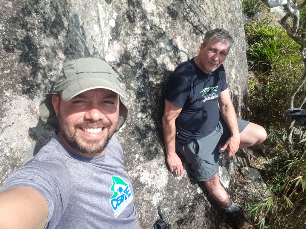 Eu e meu grande amigo Julio Fiori se preparando para entrar na via Bandeirantes