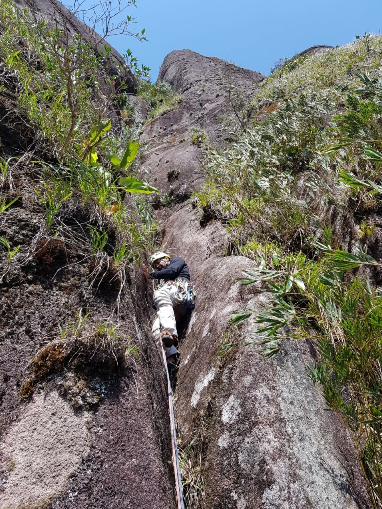 Inicio da terceira enfiada da Fenda