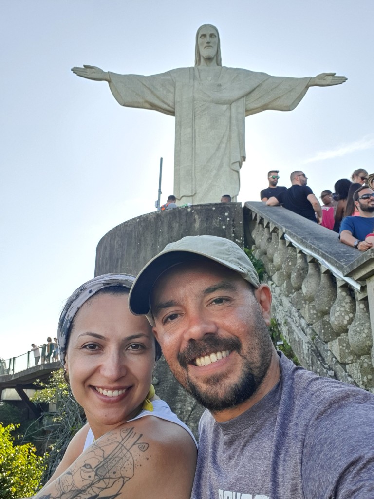 Aos pés do Cristo Redentor