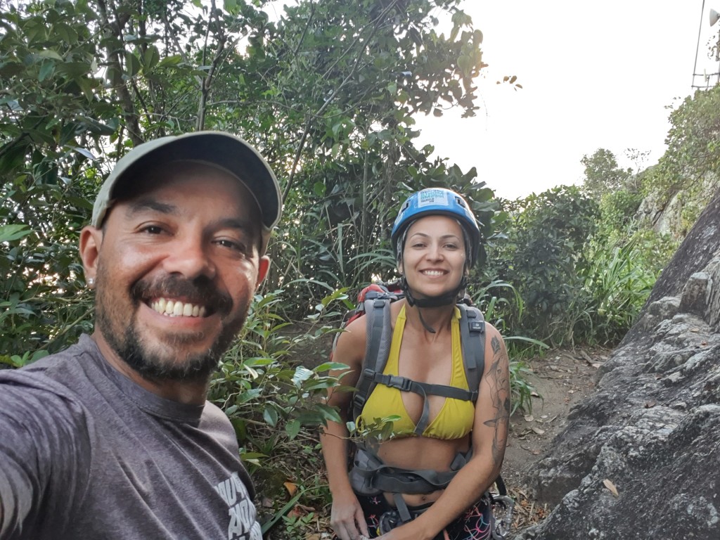 A parada da P4 é em um platô bem tranquilo e espaçoso 