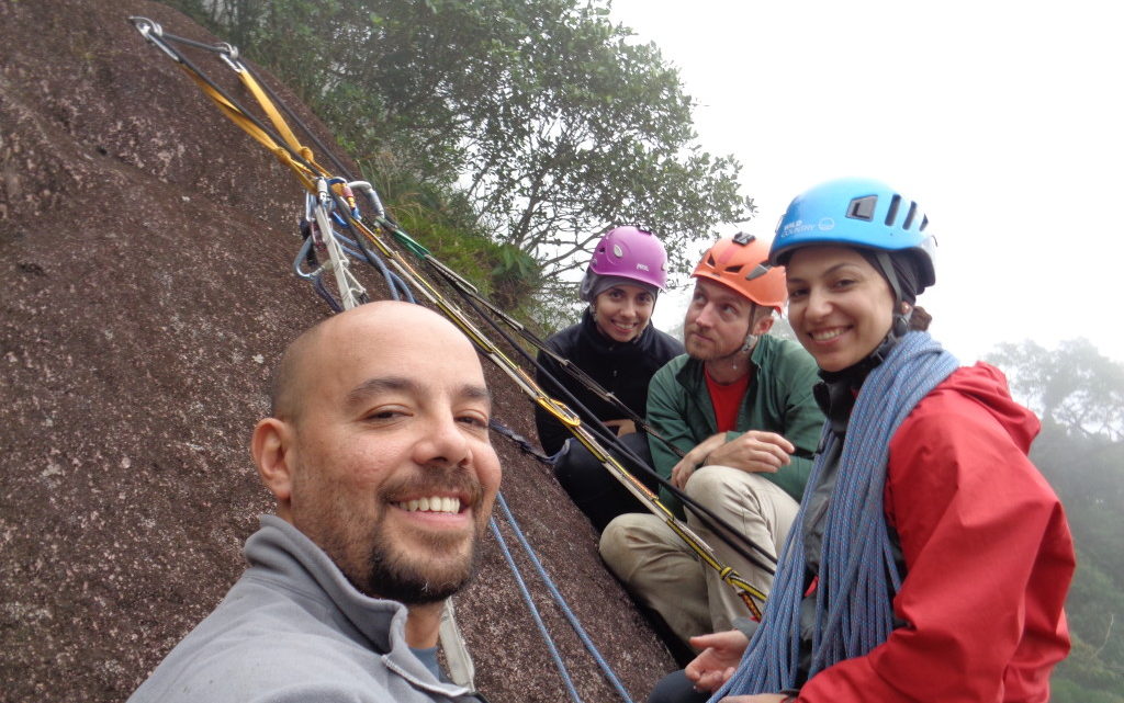 Tentando escalar no Marumbi