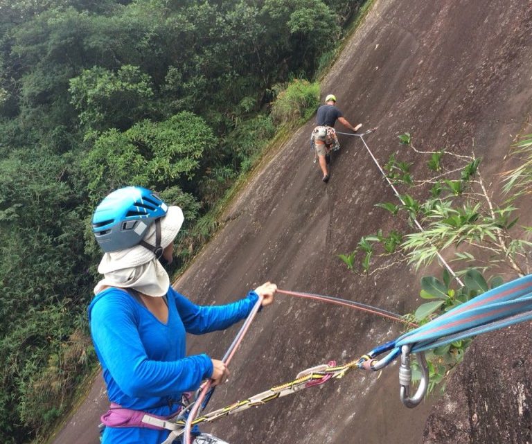 Tentando escalar no Marumbi!!!